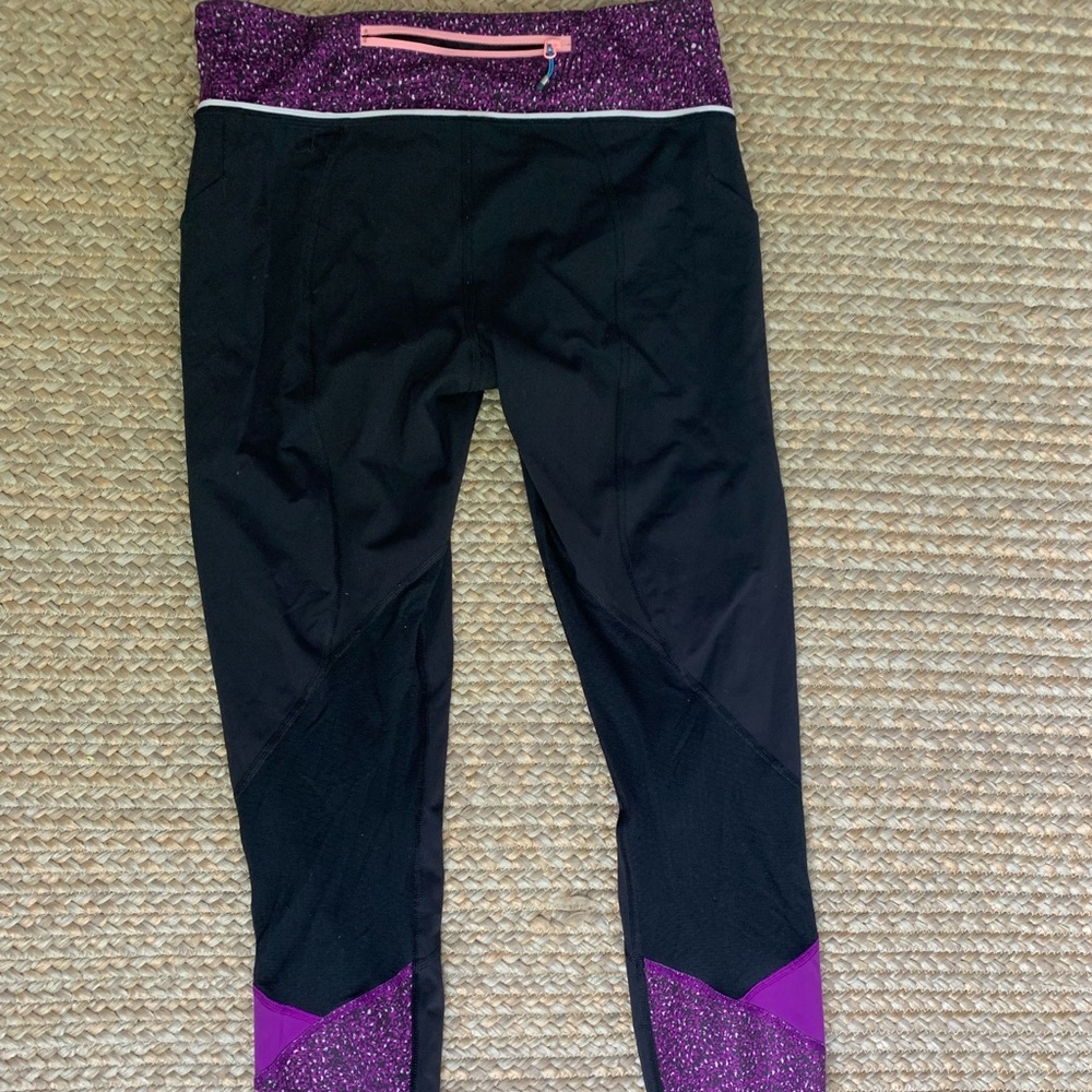 Lululemon size 6 leggings